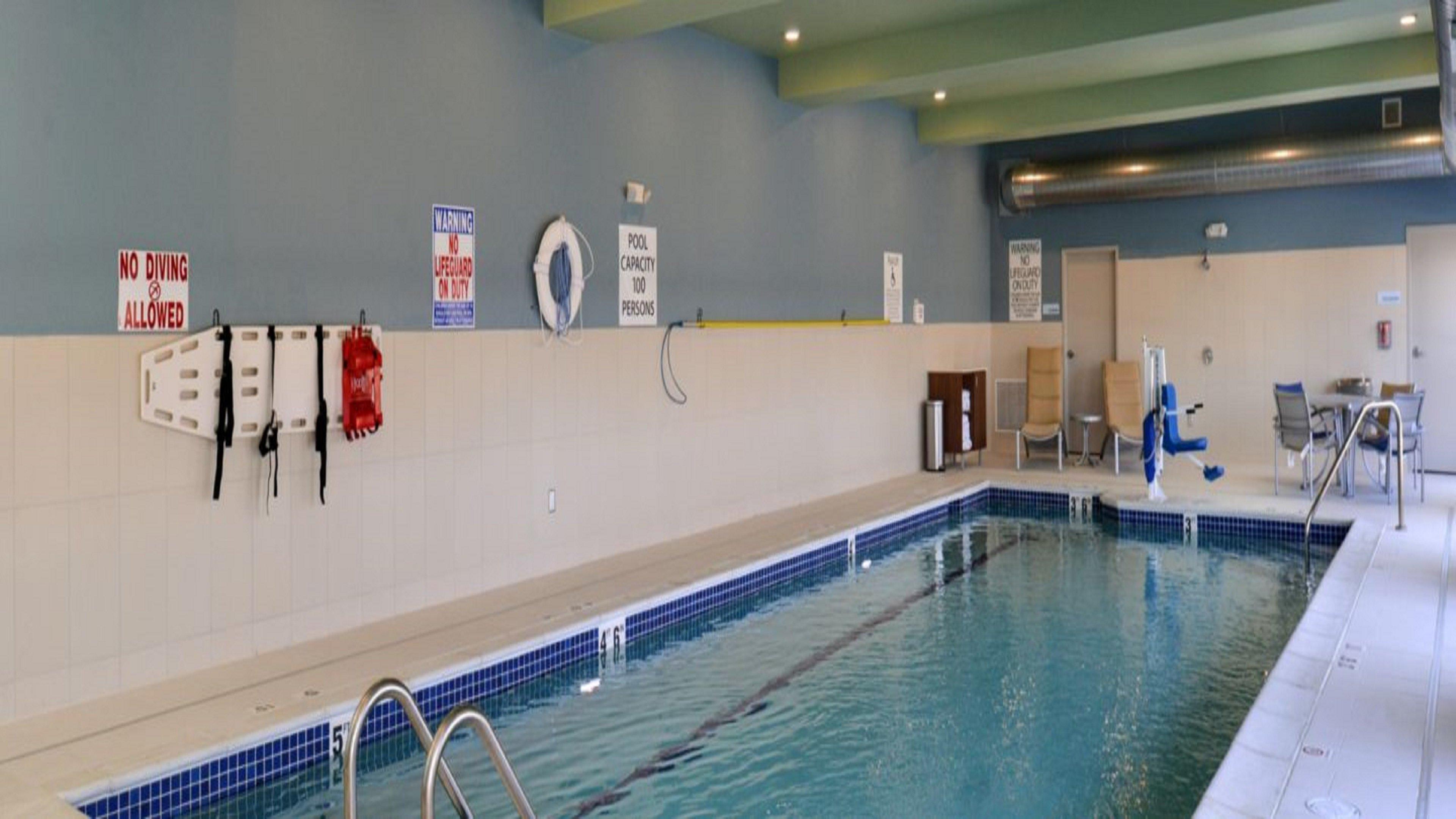 Holiday Inn Express & Suites - Southgate - Detroit Area, An Ihg Hotel Bagian luar foto