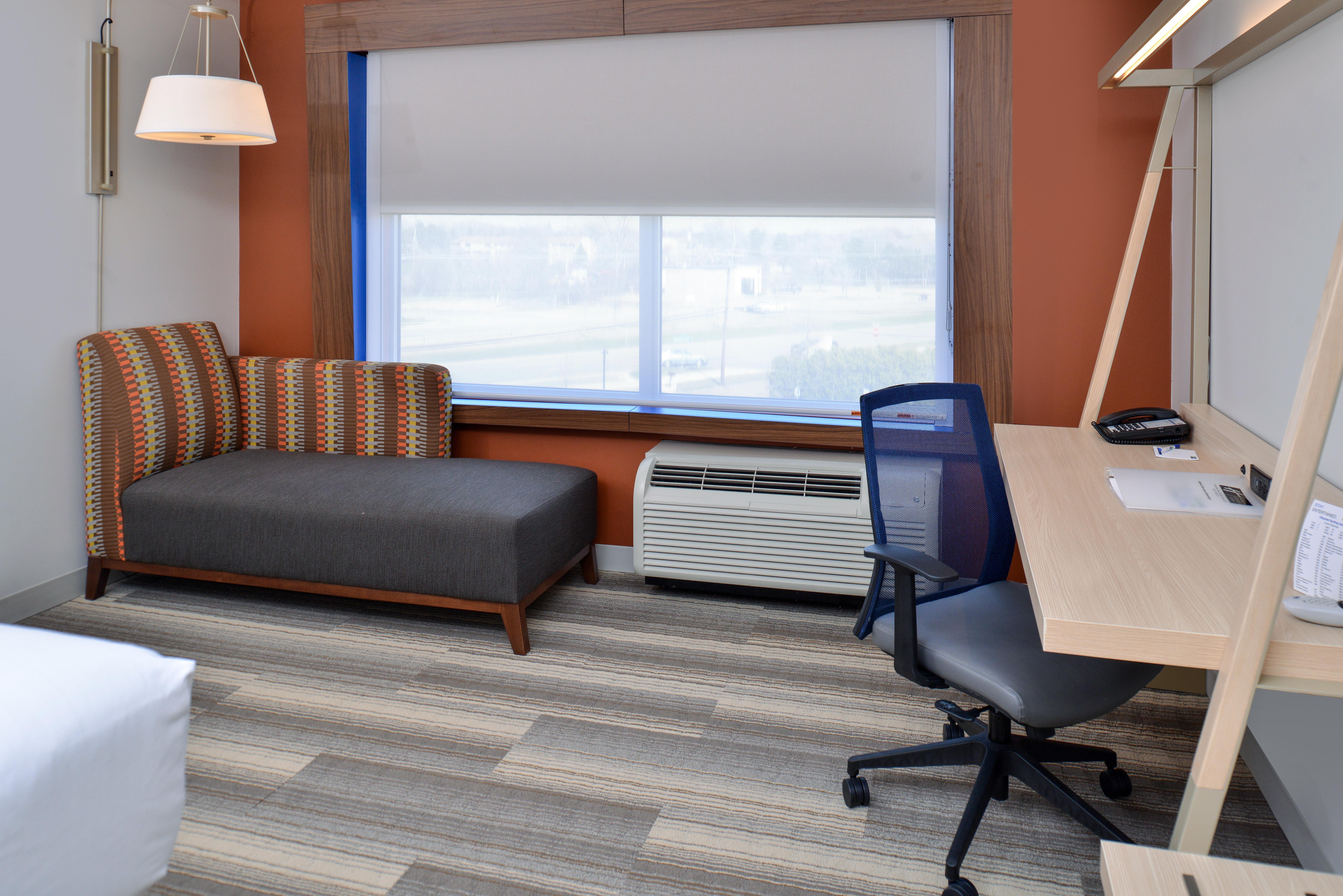 Holiday Inn Express & Suites - Southgate - Detroit Area, An Ihg Hotel Bagian luar foto