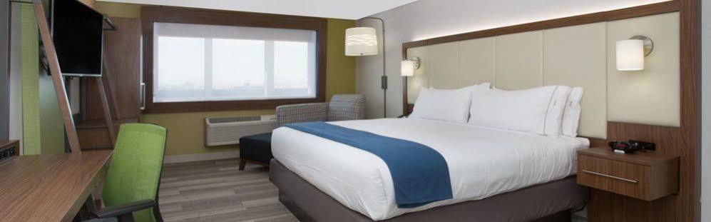 Holiday Inn Express & Suites - Southgate - Detroit Area, An Ihg Hotel Bagian luar foto